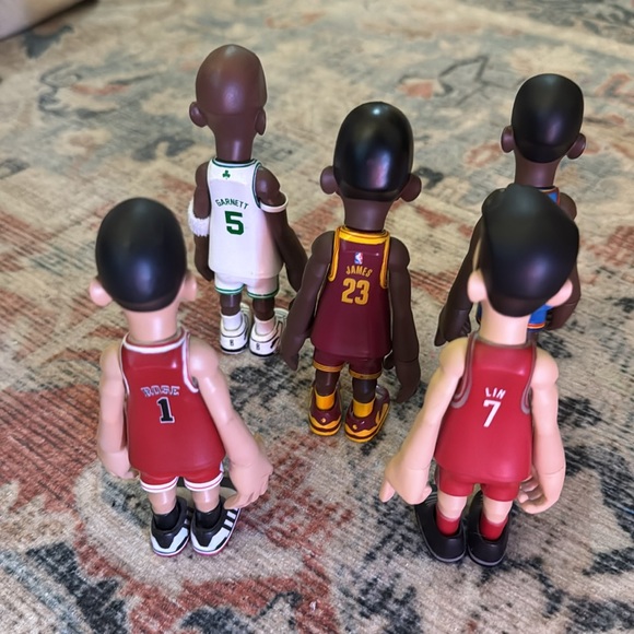 NBA Player Vinyl Toy Set - Only what's shown - Picture 2 of 8